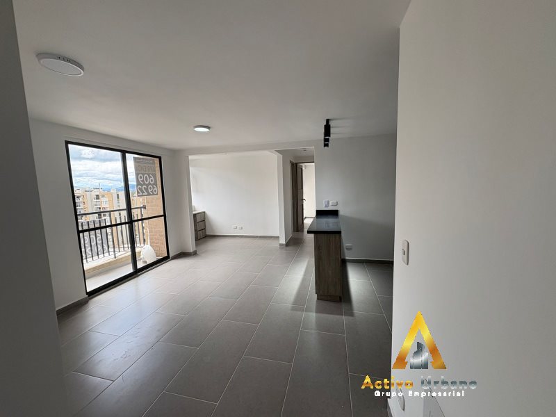 foto_104782_901271444_6011113427_ss