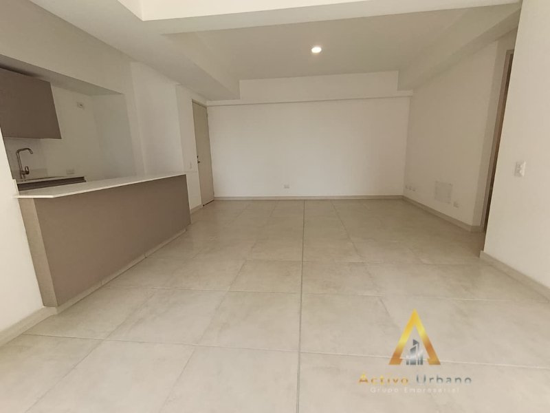 foto_104782_901271444_6155310500_ss