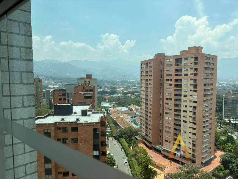 foto_104782_901271444_6387005045_ss