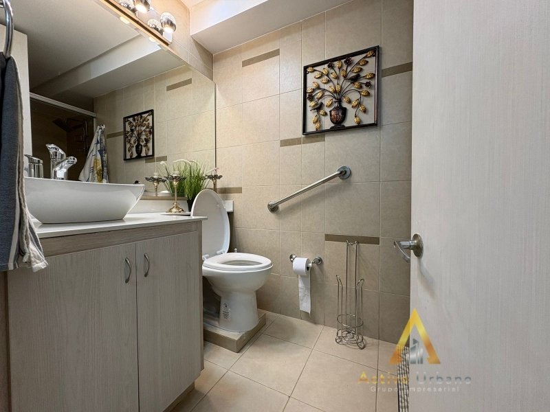 foto_104782_901271444_6416308505_ss