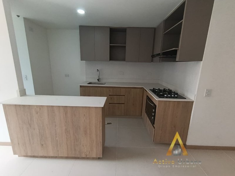 foto_104782_901271444_6664517015_ss