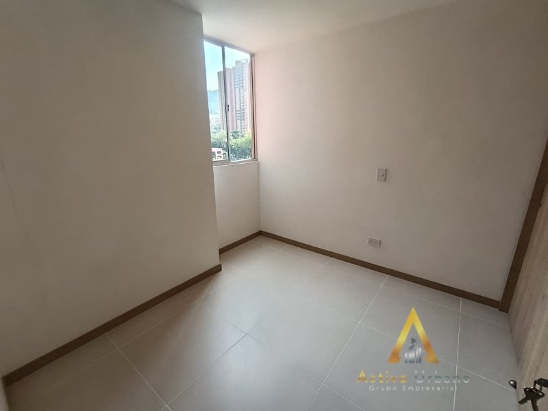 foto_104782_901271444_6751556450_ss