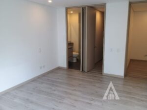 foto_104782_901271444_7278203503_ss