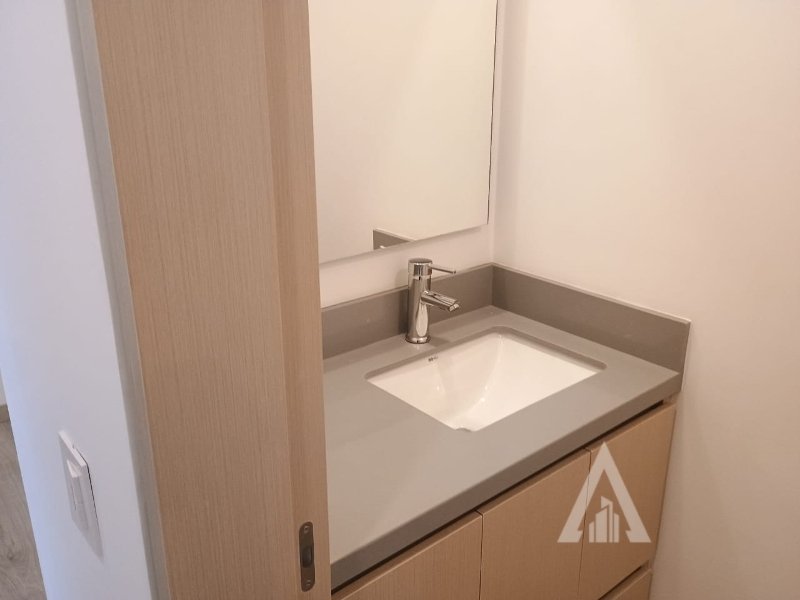 foto_104782_901271444_7353355918_ss