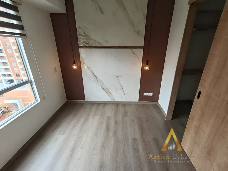 foto_104782_901271444_7456178675_ss