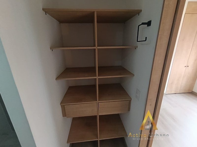 foto_104782_901271444_7471173976_ss