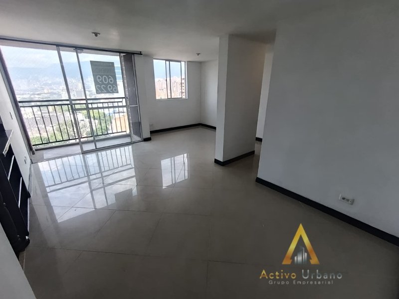 foto_104782_901271444_7487013339_ss