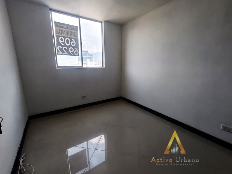 foto_104782_901271444_7550811104_ss