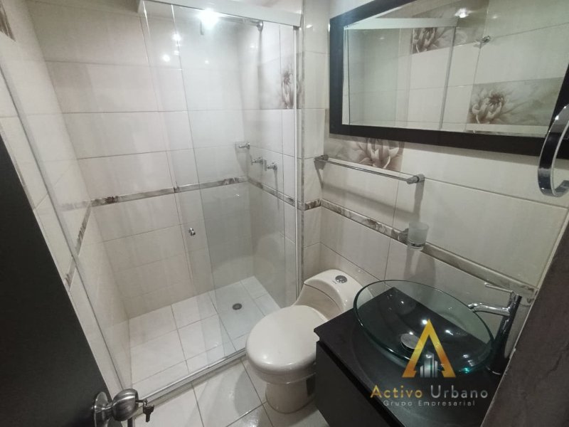 foto_104782_901271444_7571935394_ss