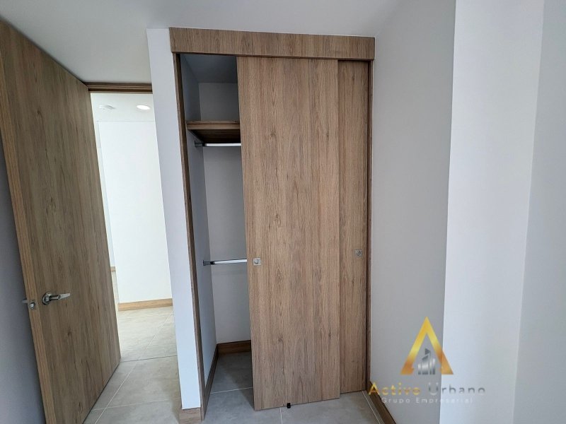 foto_104782_901271444_7644036889_ss