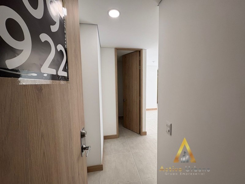 foto_104782_901271444_7684507286_ss