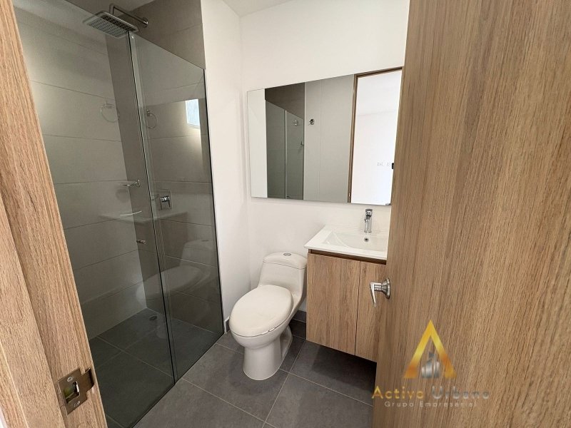 foto_104782_901271444_7686435973_ss