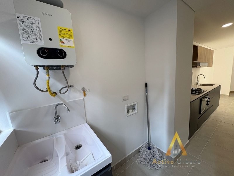 foto_104782_901271444_7704849876_ss