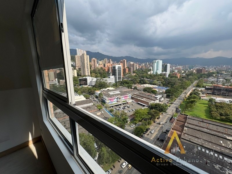 foto_104782_901271444_7709754616_ss