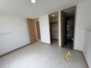 foto_104782_901271444_7722717071_ss