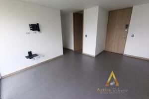 foto_104782_901271444_7859077649_ss