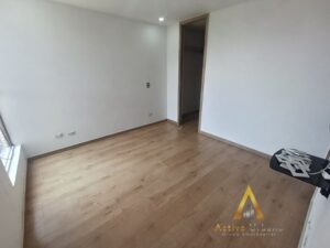 foto_104782_901271444_7902299004_ss