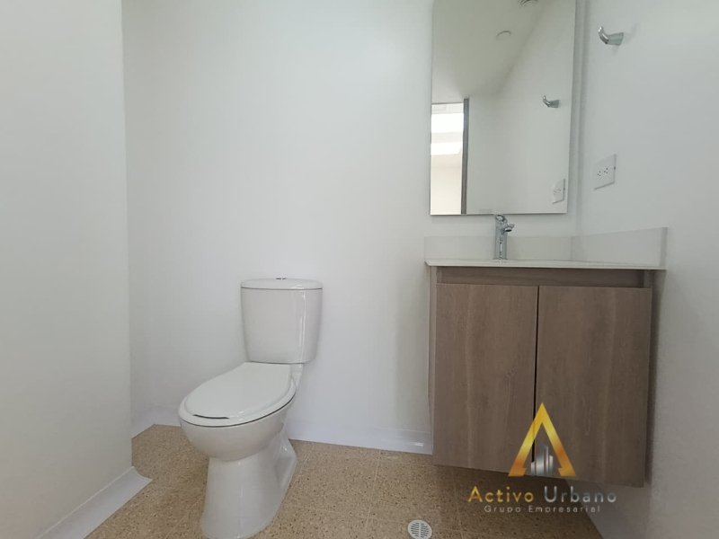 foto_104782_901271444_7977966419_ss