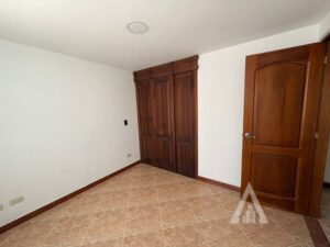 foto_104782_901271444_8195004428_ss