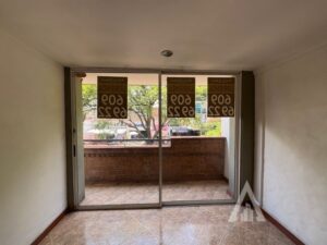 foto_104782_901271444_8195034308_ss