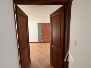 foto_104782_901271444_8323069705_ss