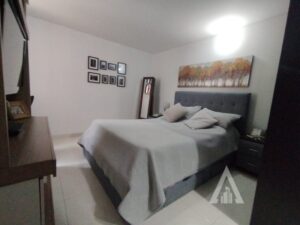 foto_104782_901271444_8683347088_ss