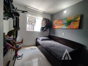 foto_104782_901271444_8706421585_ss