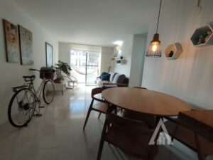 foto_104782_901271444_8708983306_ss