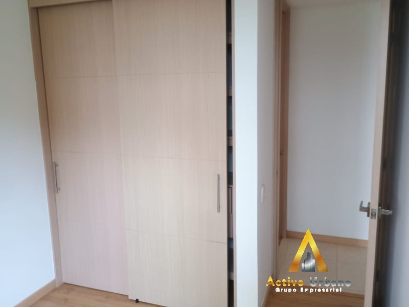 foto_104782_901271444_9168077828_ss