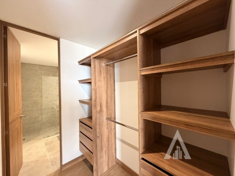 foto_104782_901271444_9178875491_ss