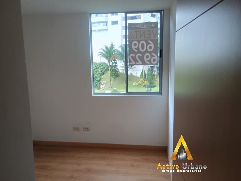 foto_104782_901271444_9186858180_ss