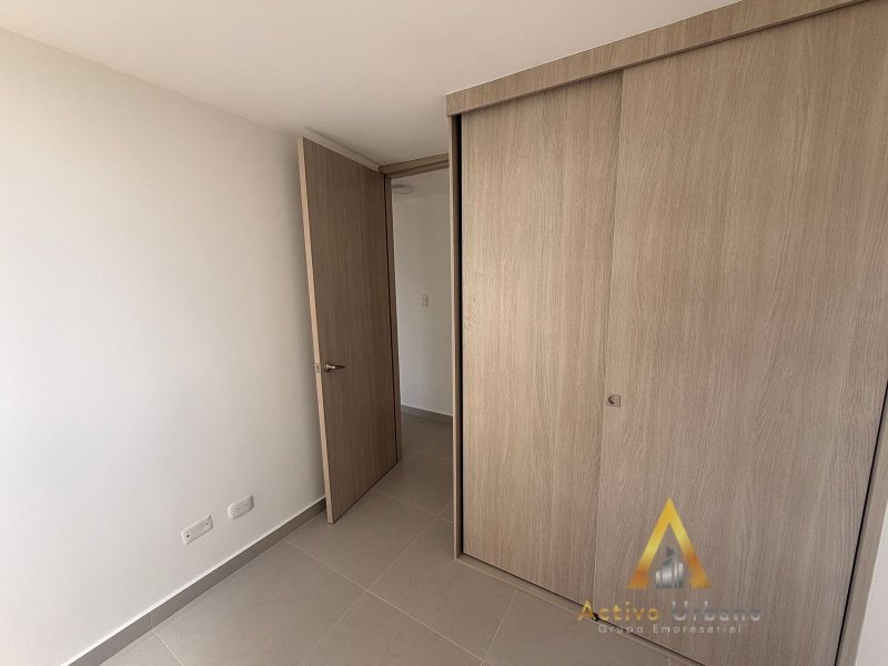 foto_104782_901271444_9462235785_ss