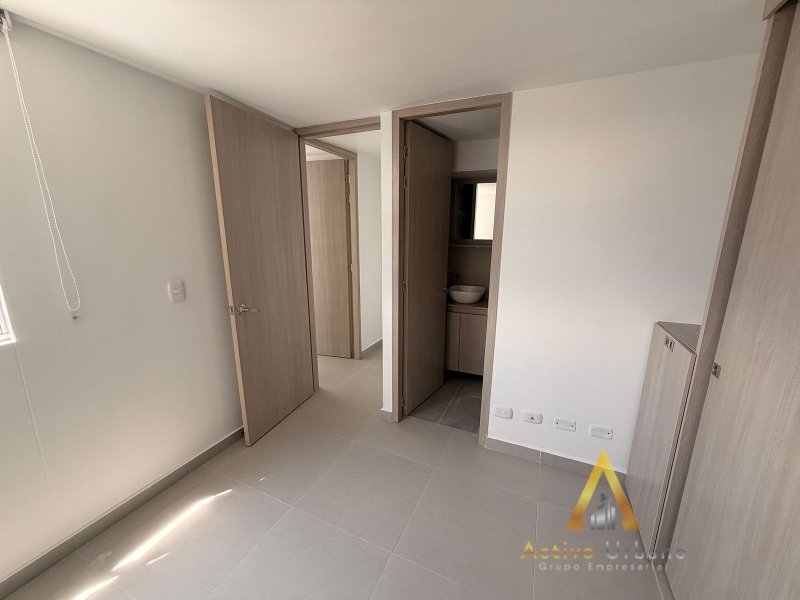 foto_104782_901271444_9464385339_ss