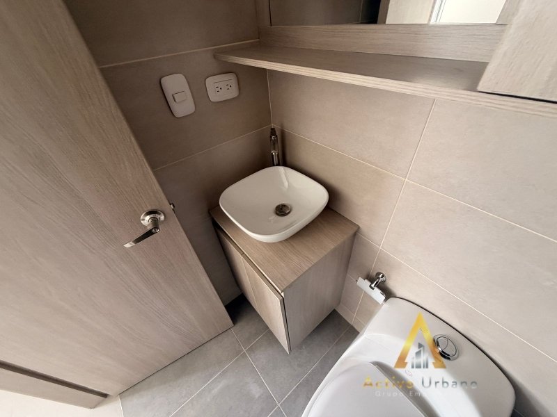 foto_104782_901271444_9503236835_ss