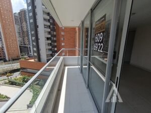 foto_104782_901271444_9504680151_ss