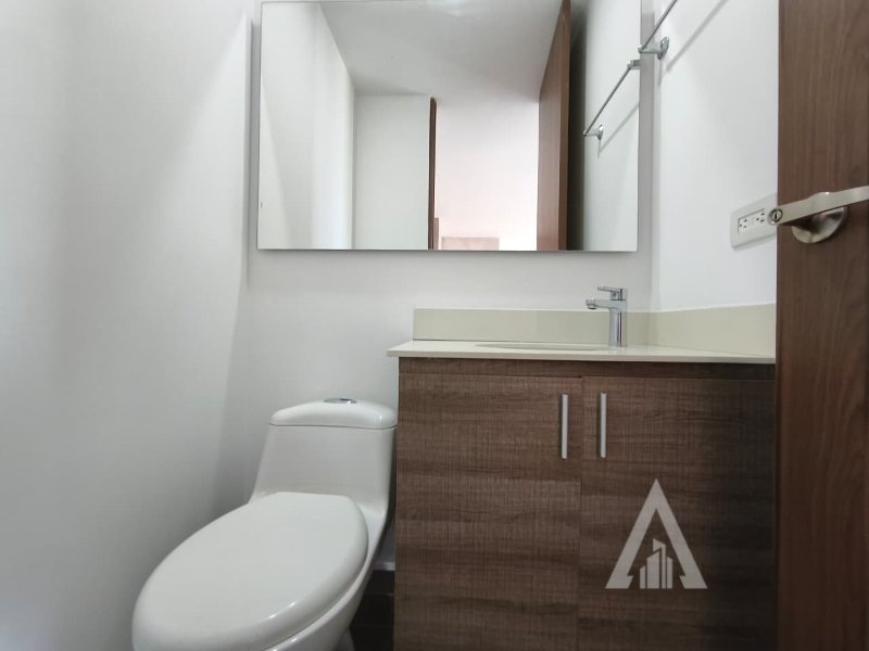 foto_104782_901271444_5678124343_ss